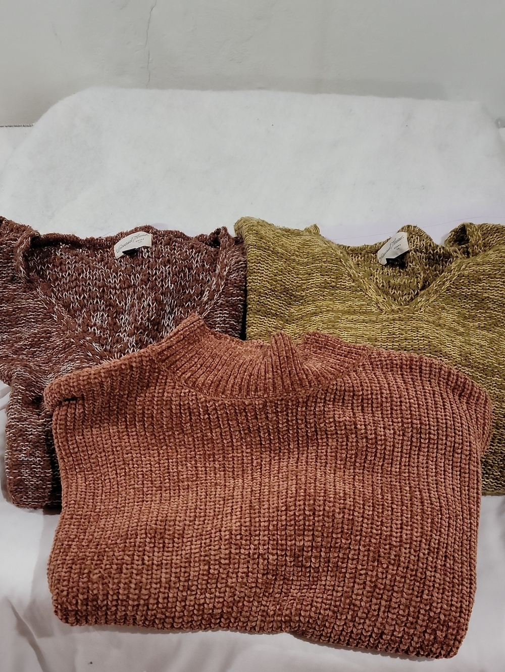 Universal Thread And Cynthia Rowley Sweaters in Brown & Gold Large
